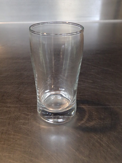 lot 9135 image: Box of Water Glasses
