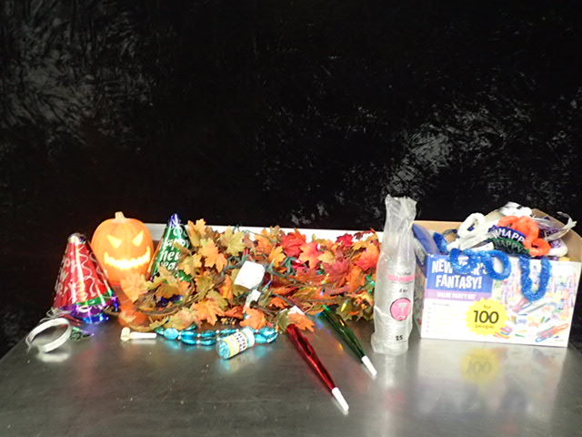 lot 9160 image: Box of Party Supplies