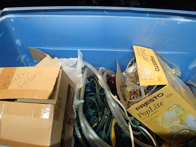 lot 9193 image: Random Assortment of Christmas Lights