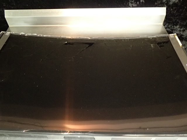 lot 9202 image: Samsung UN65JU7500F 65 Flat Screen with Cracked Screen