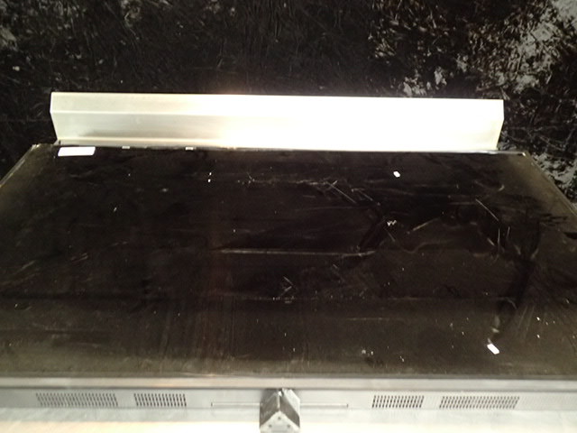 lot 9205 image: Vizio E700i-B3 70 Flat Screen with Cracked Screen