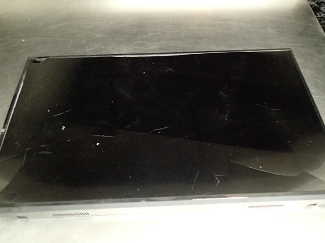 lot 9211 image: Vizio E43-C2 43 Flat Screen with Cracked Screen