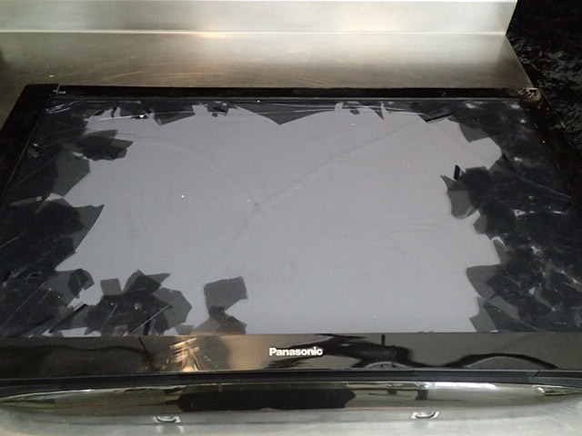 lot 9217 image: Panasonic Television with Broken Screen
