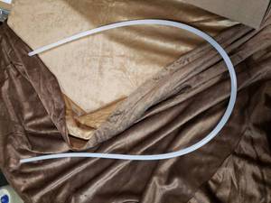lot 8010 image: Brown Pop Up Dog Bed 32