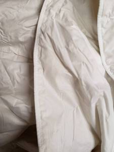 lot 8022 image: Duvet Cover, 100% Cotton, White 98x98 Inches