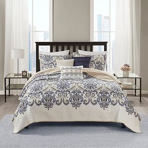 lot 8003 image: Madison Park 6 Piece KingCal King Comforters Set