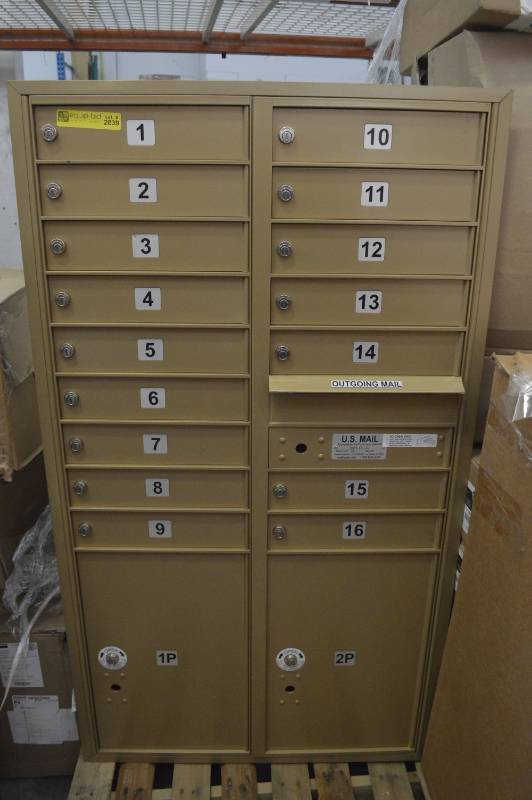 lot 2039 image: PARCEL LOCKER