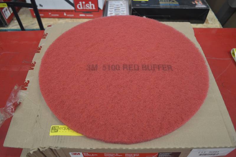 lot 2041 image: RED BUFFER PADS