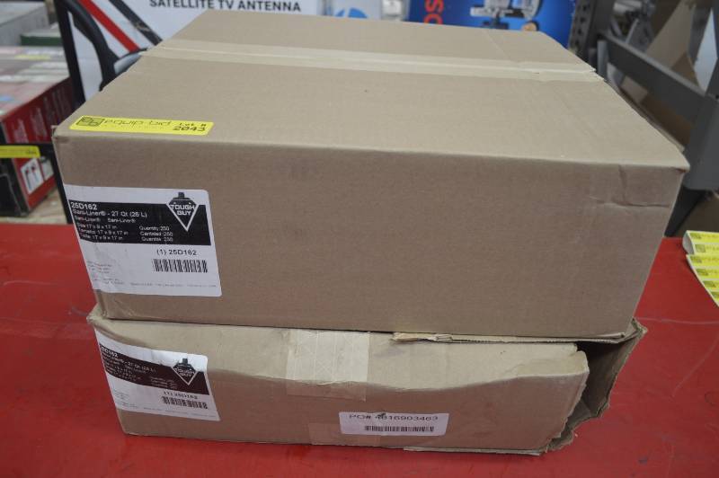 lot 2043 image: 7 GAL BROWN TRASH BAGS