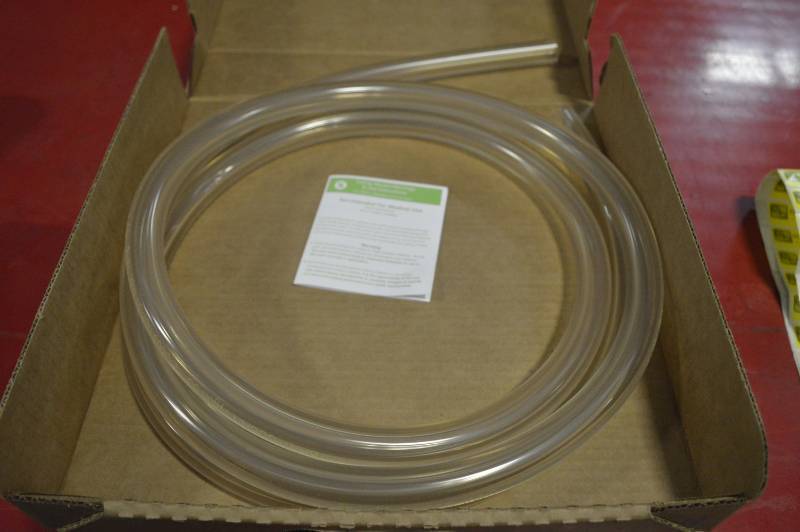 lot 2077 image: RUBBER TUBING
