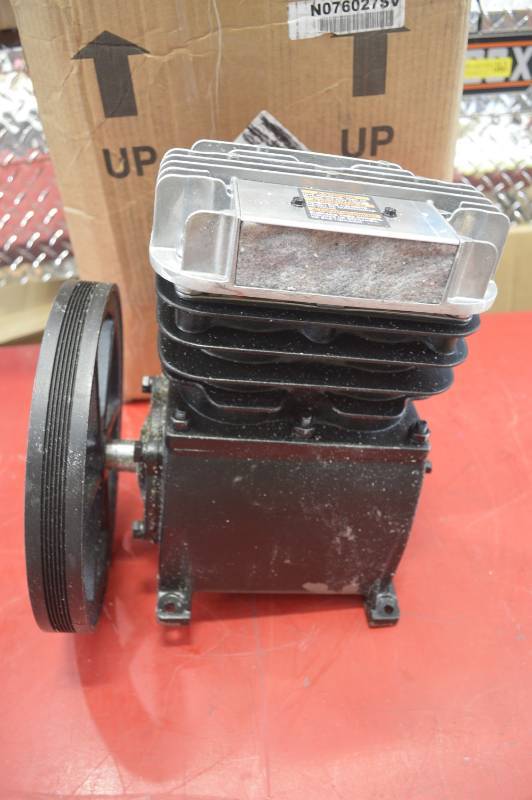 lot 2160 image: PORTER CABLE PUMP