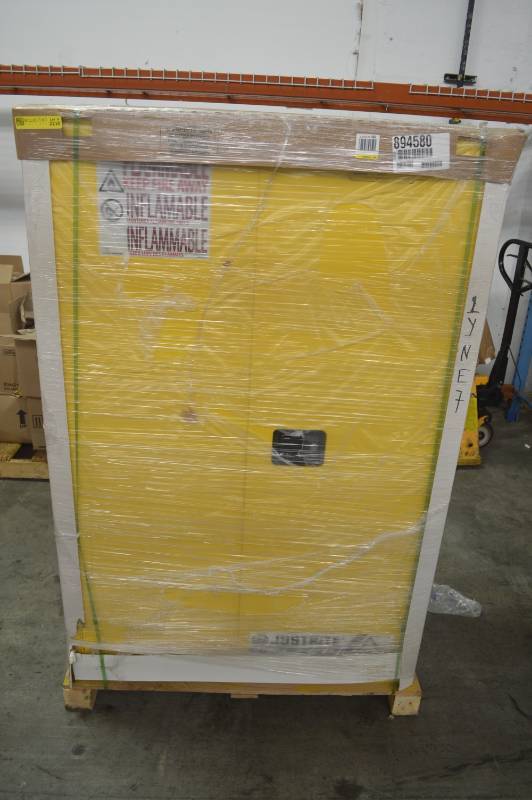 lot 2210 image: FLAMMABLE SAFETY CABINET