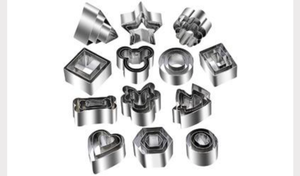 lot 4682 image: 30 pcs metal stainless steel fruit vegetable or dough cutters varies from stock photo