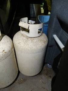 lot 1005 image: Empty Propane Tank