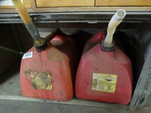 lot 1028 image: 2 Gas Cans