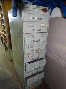 lot 1042 image: Shallow Drawer File Cabinet w Contents