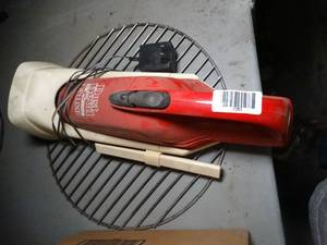 lot 1053 image: Rechargeable Dirt Devil