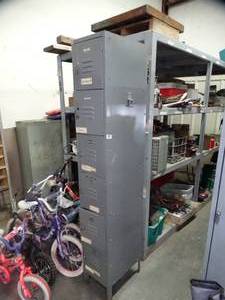 lot 1065 image: Locker Unit