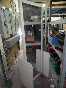 lot 1088 image: 6ft x 2ft Full Length Mirror with Stand