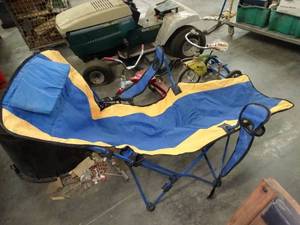 lot 1111 image: Adult Folding Chair w foot rest