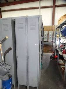 lot 1116 image: 2 Tall Lockers