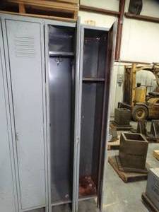 lot 1179 image: 7Ft Tall Double Locker Unit