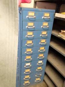 lot 1352 image: Blue Cole Metal 10 Drawer File Cabinet