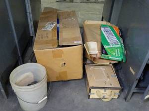 lot 1187 image: Ream of Paper Misc Office Items
