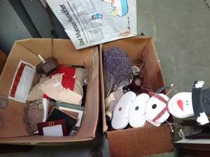 lot 1197 image: 2 Boxes of Seasonal Home Decor