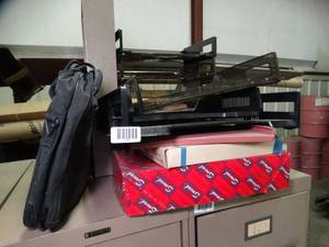 lot 1204 image: Misc Office Supplies