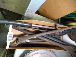 lot 1367 image: Lot of Vintage Hand Tools