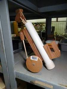 lot 1381 image: Wood Golf Decor