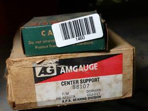 lot 1460 image: Bearings Lot