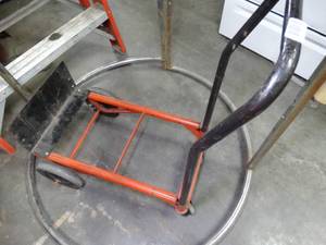 lot 1465 image: Small Metal Dolly Cart