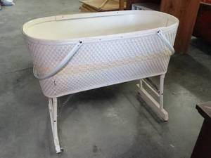 lot 1476 image: White Wicker Baby Crib