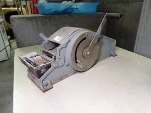 lot 1479 image: Wet Paper Tape Dispenser