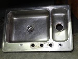 lot 1485 image: Kitchen Sink