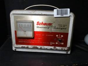 lot 1490 image: 612 Volt Battery Charger