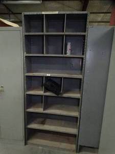 lot 1514 image: 7 FT Metal Shelving w Multiple Shelves
