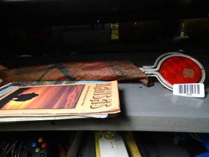 lot 1548 image: Driveway Reflectors and State road Maps