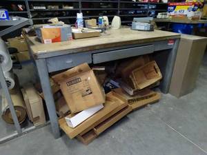 lot 1574 image: Boeing   Metal Work Shop Table wo Contents