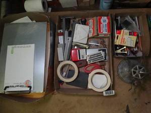 lot 1575 image: Contents on top of Desk