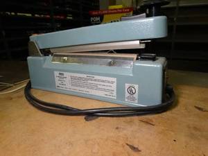 lot 1576 image: Sealer