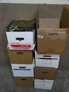 lot 1656 image: Lot of hanging files