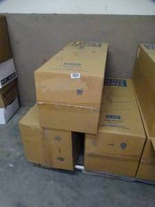 lot 1657 image: Mailing Tubes- Uline