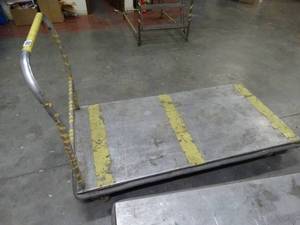 lot 1677 image: Metal Shop Cart