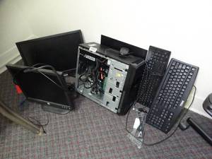 lot 1710 image: Lot of Assorting Computer Items