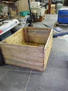 lot 1786 image: Wood Crate