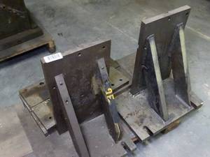 lot 1798 image: Lot of Milling Table Fixtures