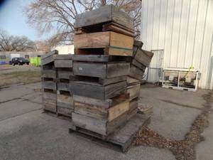lot 1837 image: Stack of small Wood Pallets -
